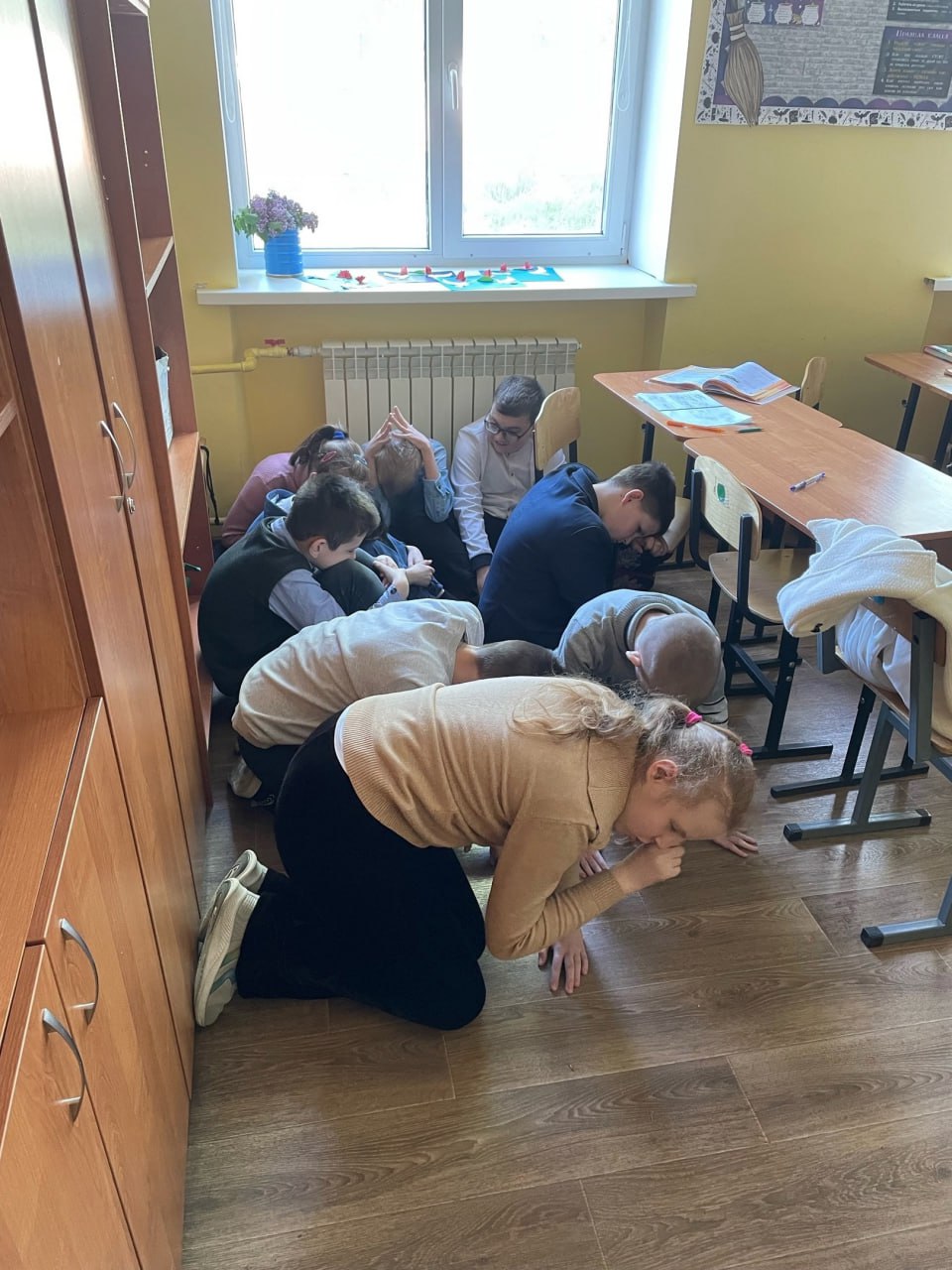 В нашей школе прошли очередные учения по безопасности! В нашей школе прошли очередные учения по безопасности!.