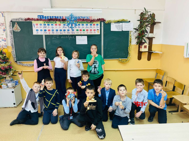 В каждой избушке свои игрушки.